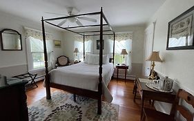 Bourne Bed And Breakfast Ogunquit Maine